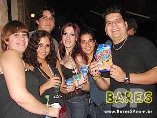 Banda Quasar agita o Legittimo Bar - Ação Adria Banda Quasar agita o Legittimo Bar - Ação Adria