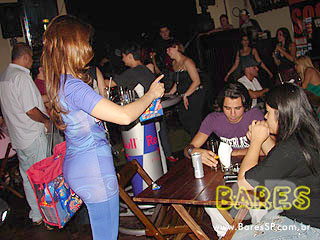 Banda Quasar agita o Legittimo Bar - Ação Adria Banda Quasar agita o Legittimo Bar - Ação Adria