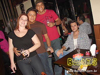 Banda Quasar agita o Legittimo Bar - Ação Adria Banda Quasar agita o Legittimo Bar - Ação Adria