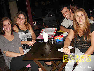 Banda Quasar agita o Legittimo Bar - Ação Adria Banda Quasar agita o Legittimo Bar - Ação Adria