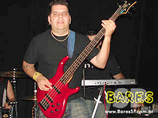 Banda Quasar agita o Legittimo Bar - Ação Adria Banda Quasar agita o Legittimo Bar - Ação Adria