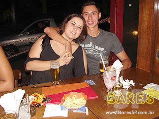 Banda Quasar agita o Legittimo Bar - Ação Adria Banda Quasar agita o Legittimo Bar - Ação Adria