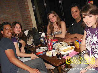 Banda Quasar agita o Legittimo Bar - Ação Adria Banda Quasar agita o Legittimo Bar - Ação Adria