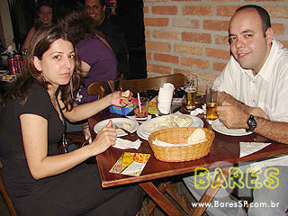 Banda Quasar agita o Legittimo Bar - Ação Adria Banda Quasar agita o Legittimo Bar - Ação Adria