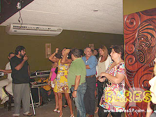 Happy Hour com Maurício Gasperini no Maori Bar & Lounge Happy Hour com Maurício Gasperini no Maori Bar & Lounge