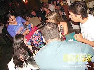 Thiago Ribeiro se apresenta no Bar Balangas - Ação Adria Thiago Ribeiro se apresenta no Bar Balangas - Ação Adria