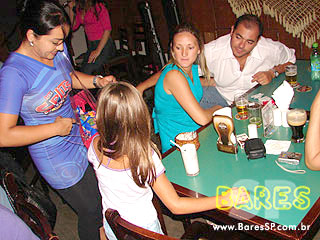 Thiago Ribeiro se apresenta no Bar Balangas - Ação Adria Thiago Ribeiro se apresenta no Bar Balangas - Ação Adria
