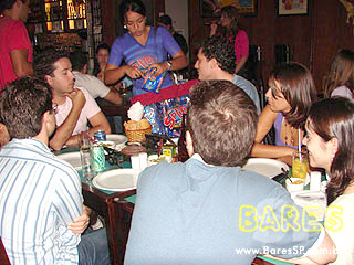 Thiago Ribeiro se apresenta no Bar Balangas - Ação Adria Thiago Ribeiro se apresenta no Bar Balangas - Ação Adria