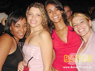 Banda Cover Drive no Paddy´s Pub - Ação Adria Banda Cover Drive no Paddy´s Pub - Ação Adria