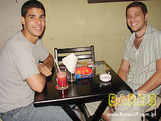 Noite animada no Paróquia - Ação Adria Noite animada no Paróquia - Ação Adria