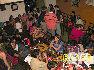 Sábado animado no Caretas Bar - Ação Adria Sábado animado no Caretas Bar - Ação Adria