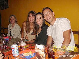 Sábado animado no Caretas Bar - Ação Adria Sábado animado no Caretas Bar - Ação Adria