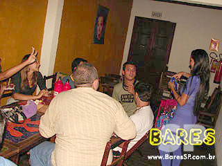 Sábado animado no Caretas Bar - Ação Adria Sábado animado no Caretas Bar - Ação Adria