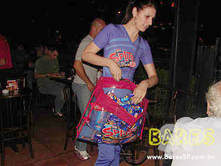 Sábado agitado no Bar Jacarandá - Ação Adria Sábado agitado no Bar Jacarandá - Ação Adria