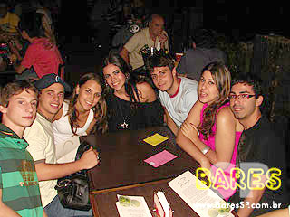 Sábado agitado no Bar Jacarandá - Ação Adria Sábado agitado no Bar Jacarandá - Ação Adria