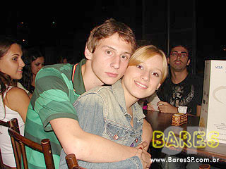 Sábado agitado no Bar Jacarandá - Ação Adria Sábado agitado no Bar Jacarandá - Ação Adria