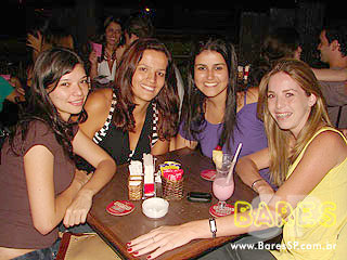 Sábado agitado no Bar Jacarandá - Ação Adria Sábado agitado no Bar Jacarandá - Ação Adria