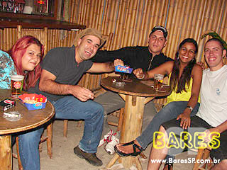 Banda Trio Cadillac anima o Luau da Vila - Ação Adria Banda Trio Cadillac anima o Luau da Vila - Ação Adria