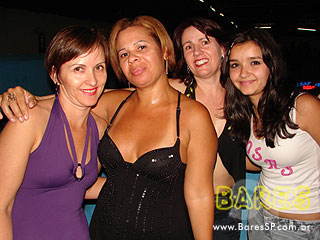 Ensaios de Carnaval na Rosas de Ouro Ensaios de Carnaval na Rosas de Ouro