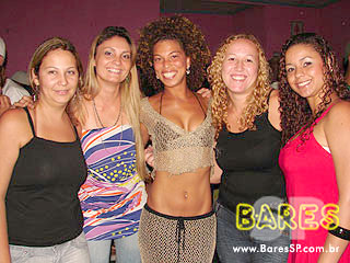 Ensaios de Carnaval na Rosas de Ouro Ensaios de Carnaval na Rosas de Ouro