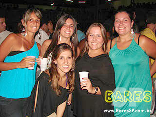 Ensaios de Carnaval na Rosas de Ouro Ensaios de Carnaval na Rosas de Ouro