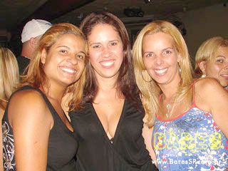 Noite animada no Lisboa Chopp & Grill - Ação Adria Noite animada no Lisboa Chopp & Grill - Ação Adria