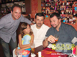 Noite animada no bar Central Moema - Ação Adria Noite animada no bar Central Moema - Ação Adria