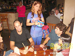 Quinta à noite no Paddock Bar e Gastronomia - Ação Adria Quinta à noite no Paddock Bar e Gastronomia - Ação Adria