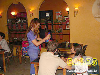 Noite animada no Fonte Leone Bar - Ação Adria Noite animada no Fonte Leone Bar - Ação Adria