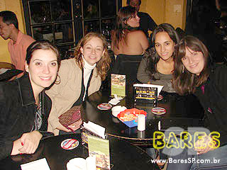 Noite animada no Fonte Leone Bar - Ação Adria Noite animada no Fonte Leone Bar - Ação Adria