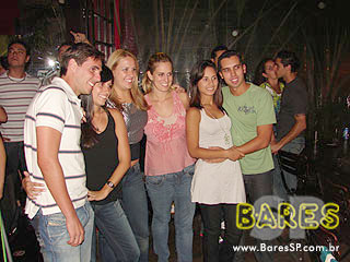 Noite animada no Pimenta Bar - Ação Adria Noite animada no Pimenta Bar - Ação Adria