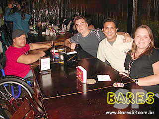 Noite animada no Pimenta Bar - Ação Adria Noite animada no Pimenta Bar - Ação Adria