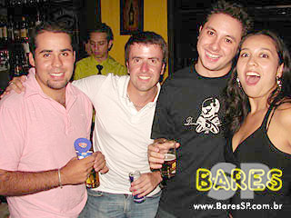 Noite animada no Pimenta Bar - Ação Adria Noite animada no Pimenta Bar - Ação Adria