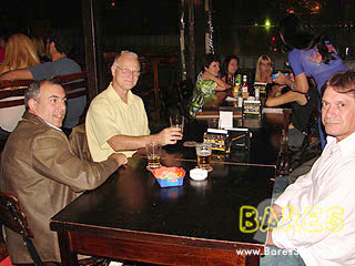 Noite animada no Pimenta Bar - Ação Adria Noite animada no Pimenta Bar - Ação Adria