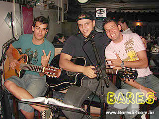 Thiago Ribeiro se apresenta no Bar Balangas Thiago Ribeiro se apresenta no Bar Balangas