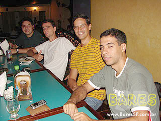 Thiago Ribeiro se apresenta no Bar Balangas Thiago Ribeiro se apresenta no Bar Balangas