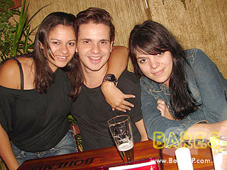 Happy Hour e música a vivo no Central Moema Happy Hour e música a vivo no Central Moema