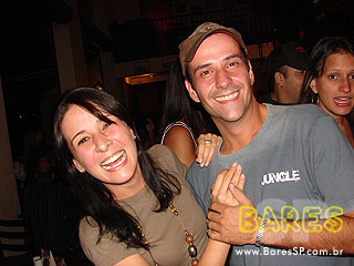 Happy Hour e música a vivo no Central Moema Happy Hour e música a vivo no Central Moema