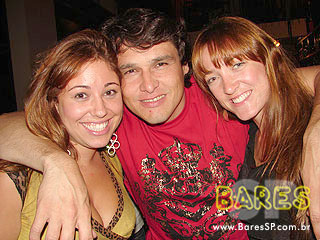 Happy Hour e música a vivo no Central Moema Happy Hour e música a vivo no Central Moema