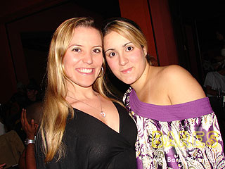 Noite animada no Esconderijo Bar Noite animada no Esconderijo Bar