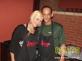 Noite animada no Esconderijo Bar Noite animada no Esconderijo Bar