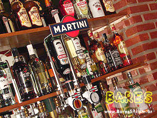 Noite animada no Esconderijo Bar Noite animada no Esconderijo Bar