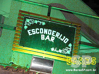 Noite animada no Esconderijo Bar Noite animada no Esconderijo Bar