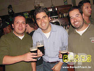 Festa Saint Patrick s Day no Drake s Bar e Deck Festa Saint Patrick s Day no Drake s Bar e Deck