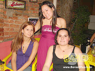 Saturday Nighty no Unha de Gato Saturday Nighty no Unha de Gato