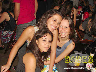 Saturday Nighty no Unha de Gato Saturday Nighty no Unha de Gato