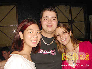 Saturday Nighty no Unha de Gato Saturday Nighty no Unha de Gato