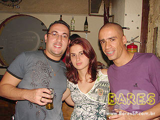 Saturday Nighty no Unha de Gato Saturday Nighty no Unha de Gato