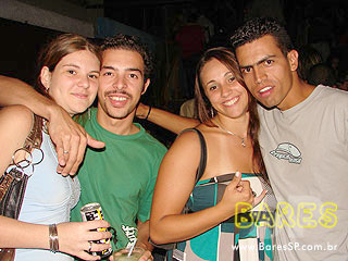 Saturday Nighty no Unha de Gato Saturday Nighty no Unha de Gato