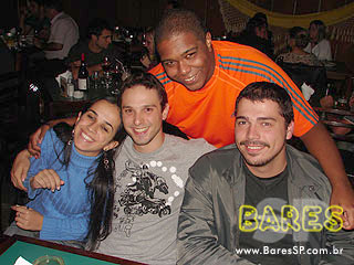 Thiago Ribeiro se apresenta no Bar Balangas Thiago Ribeiro se apresenta no Bar Balangas